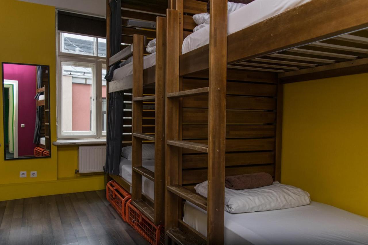 ריגה Naughty Squirrel Backpackers Hostel מראה חיצוני תמונה